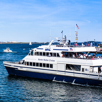 Boston attraction: Harbor Cruises