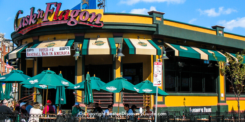 Cask 'n Flagon sports bar near Fenway Park in Boston