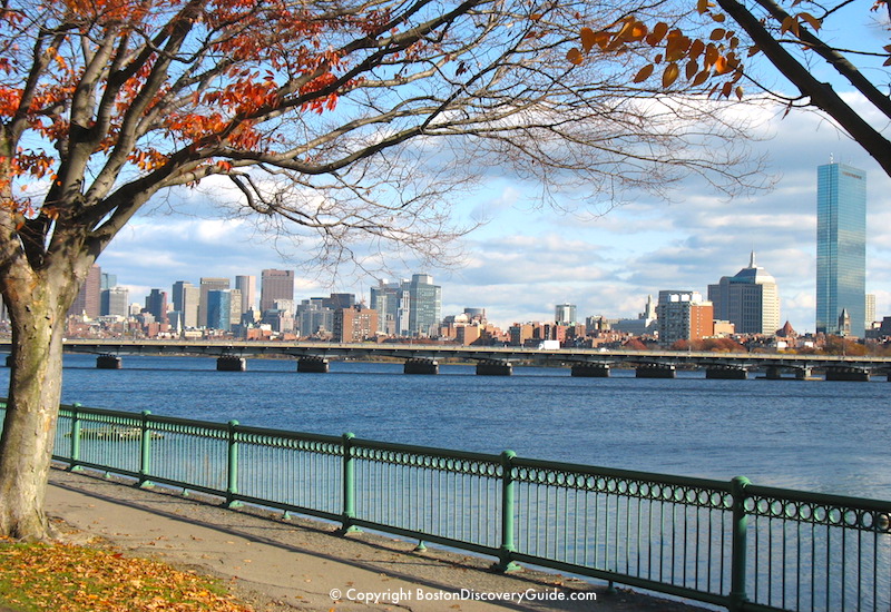 Boston weather in November - Charles River and Boston Skyline
