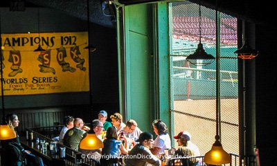 Boston restaurants - Best bars near Fenway Park
